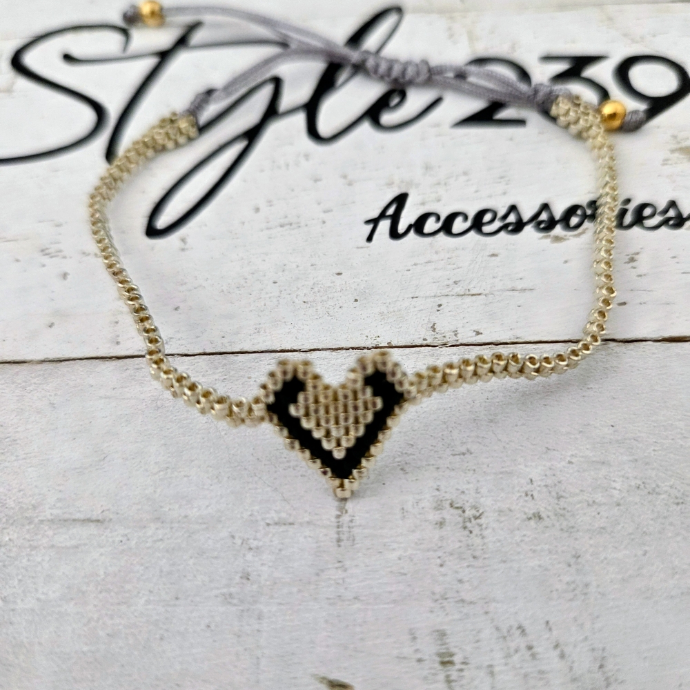 Miyuki Silver and Black Heart Adjustable Bracelet
